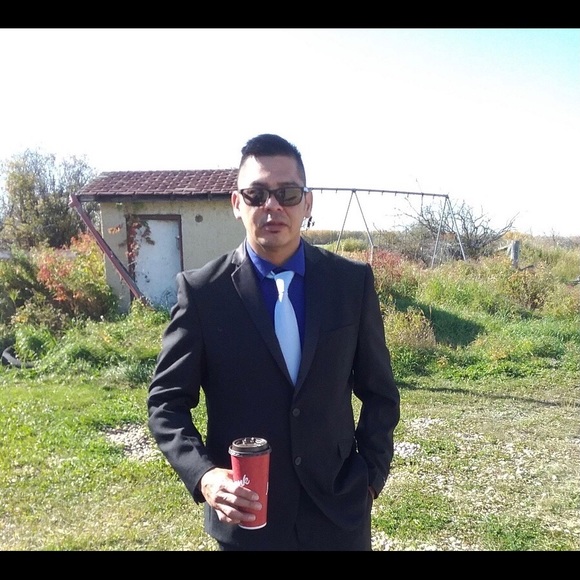 Meet your Posher, Dwayne - Picture 1 of 1